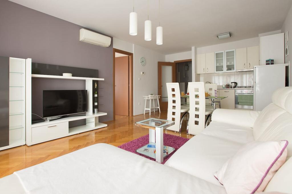 Queen's Gate Apartament